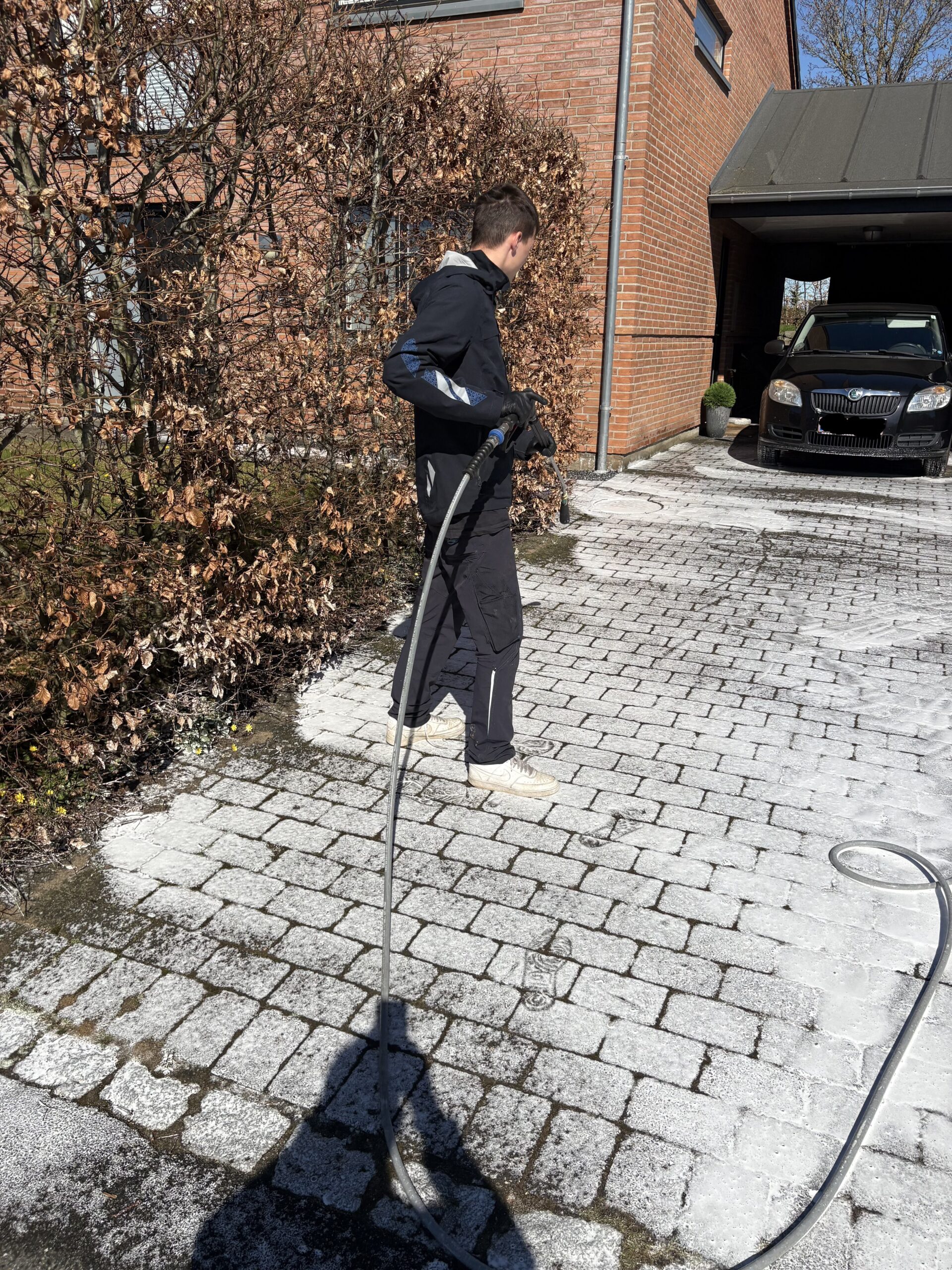 Algebehandling og vinduespudsning